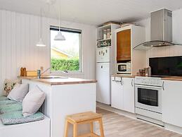 6 Person Holiday Home in Juelsminde