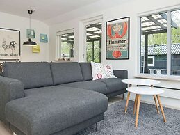 6 Person Holiday Home in Odder-by Traum