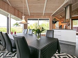 6 Person Holiday Home in Hojslev-by Traum