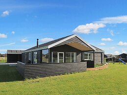 8 Person Holiday Home in Lokken-by Traum