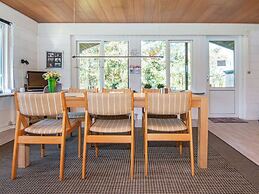 6 Person Holiday Home in Ringkobing-by Traum