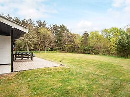 6 Person Holiday Home in Ringkobing-by Traum