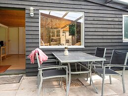 Cozy Holiday Home in Glesborg near Sea