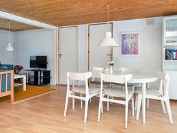 Cozy Holiday Home in Glesborg near Sea
