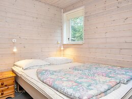 Cozy Holiday Home in Glesborg near Sea