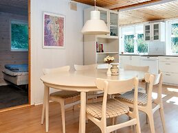 Cozy Holiday Home in Glesborg near Sea