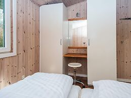 6 Person Holiday Home in Hemmet