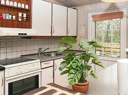 6 Person Holiday Home in Hemmet