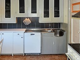 8 Person Holiday Home in Uggdal