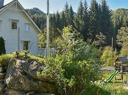 8 Person Holiday Home in Uggdal
