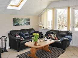 6 Person Holiday Home in Hadsund-by Traum