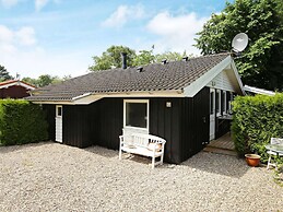 4 Person Holiday Home in Follenslev-by Traum
