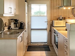 6 Person Holiday Home in Jerup-by Traum