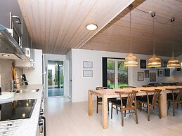 10 Person Holiday Home in Glesborg-by Traum