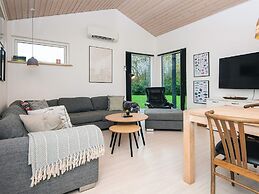 10 Person Holiday Home in Glesborg-by Traum