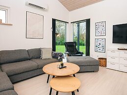 10 Person Holiday Home in Glesborg-by Traum