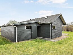 10 Person Holiday Home in Glesborg-by Traum