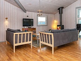 8 Person Holiday Home in Hemmet