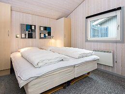 8 Person Holiday Home in Hemmet