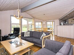 8 Person Holiday Home in Hemmet