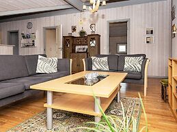 8 Person Holiday Home in Hemmet