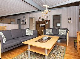 8 Person Holiday Home in Hemmet