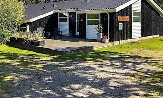 10 Person Holiday Home in Jerup-by Traum