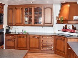 10 Person Holiday Home in Folkestad