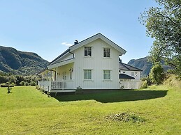 8 Person Holiday Home in Oksvoll
