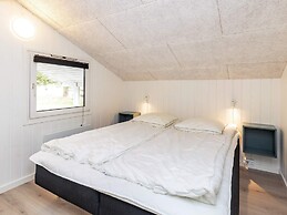 10 Person Holiday Home in Bindslev-by Traum