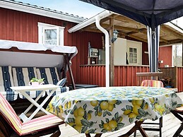 7 Person Holiday Home in Allingsas, Sverige
