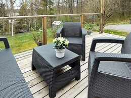 7 Person Holiday Home in Allingsas, Sverige