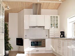 10 Person Holiday Home in Juelsminde-by Traum