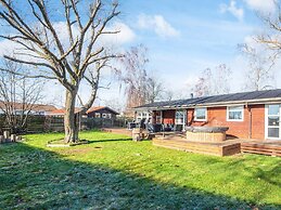 10 Person Holiday Home in Juelsminde-by Traum