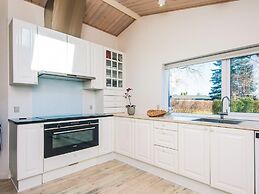 10 Person Holiday Home in Juelsminde-by Traum