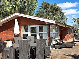 10 Person Holiday Home in Juelsminde-by Traum