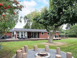 10 Person Holiday Home in Juelsminde-by Traum