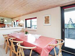 6 Person Holiday Home in Thisted-by Traum