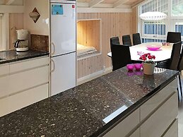 9 Person Holiday Home in Jerup-by Traum