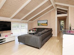 9 Person Holiday Home in Jerup-by Traum