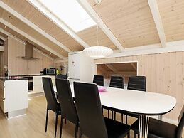 9 Person Holiday Home in Jerup-by Traum