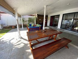 Tropical Beach House, Hikkaduwa