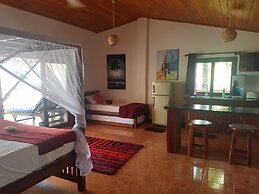 Tropical Beach House, Hikkaduwa