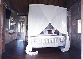 Royal Jj Ubud Resort and Spa Deluxe Room Upper Floor