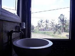 Royal Jj Ubud Resort and Spa Deluxe Room Upper Floor