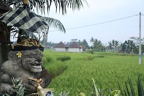Royal Jj Ubud Resort and Spa Deluxe Standard Room