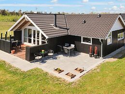 6 Person Holiday Home in Hadsund-by Traum