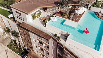 Palmetto Condominium