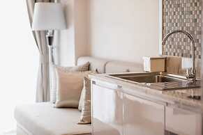 Palmetto Condominium