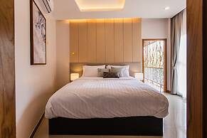 Palmetto Condominium